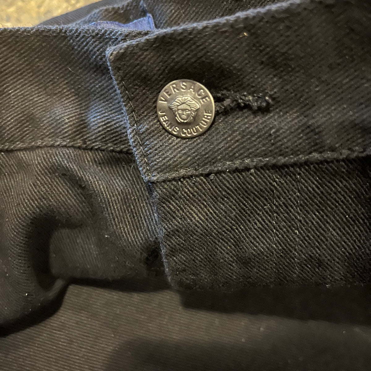 Vintage Versace Jeans Couture "Made in Italy" Medusa Head 32x33 DEADSTOCK '90s Straight Leg Black Denim Jeans