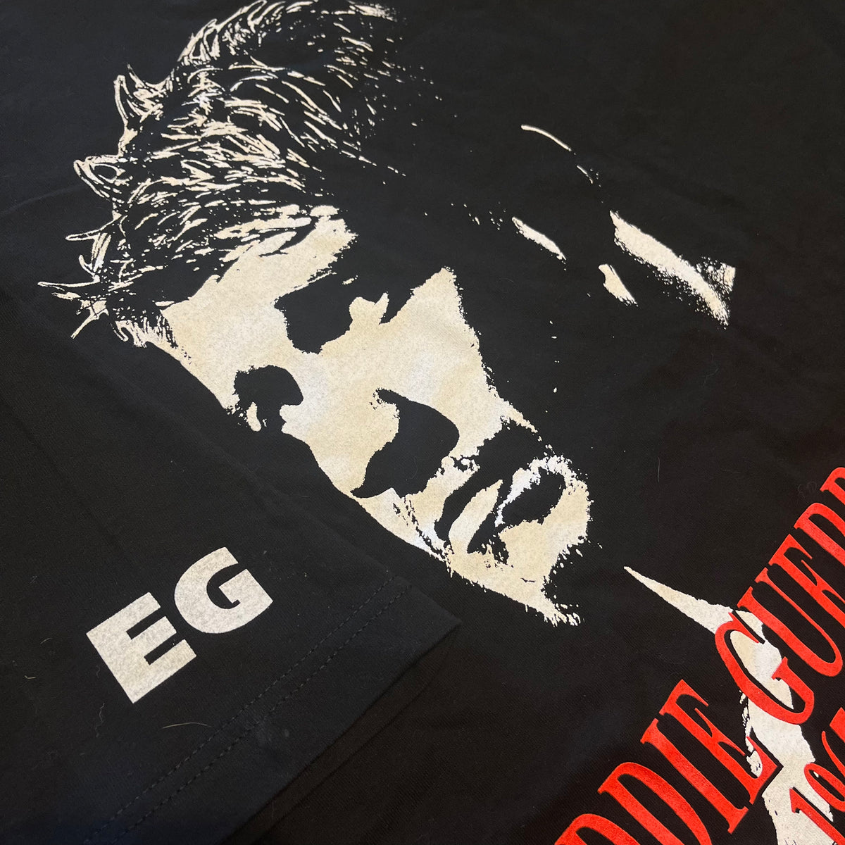 Vintage Eddie Guerrero "WWE" Memorial XXL T-Shirt.