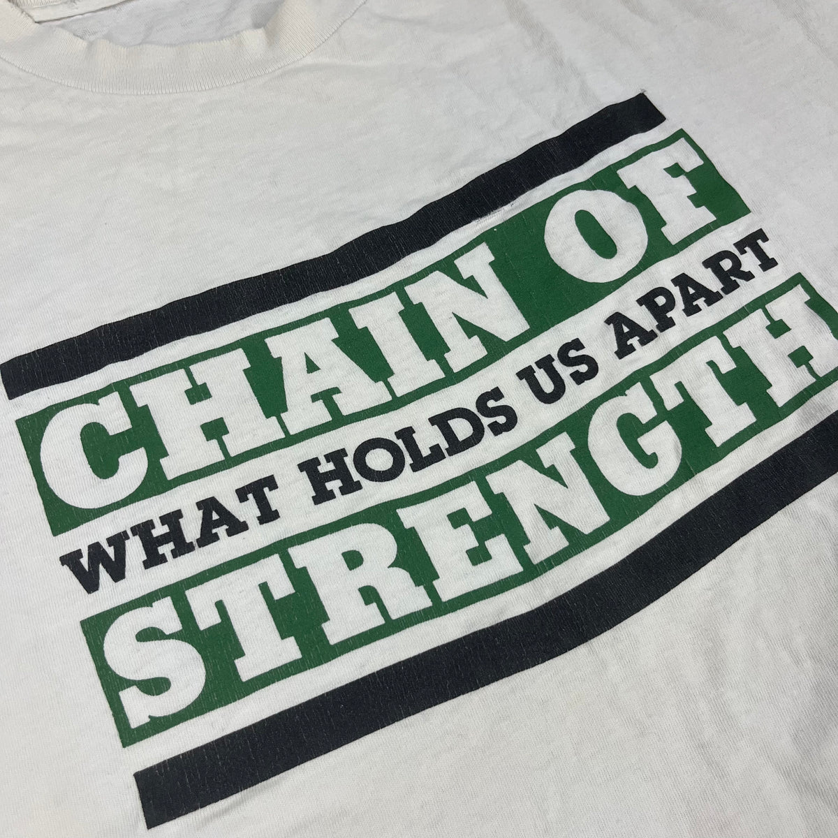 Vintage Chain Of Strength &quot;Whats Holds Us Apart&quot; Foundation Records T-Shirt