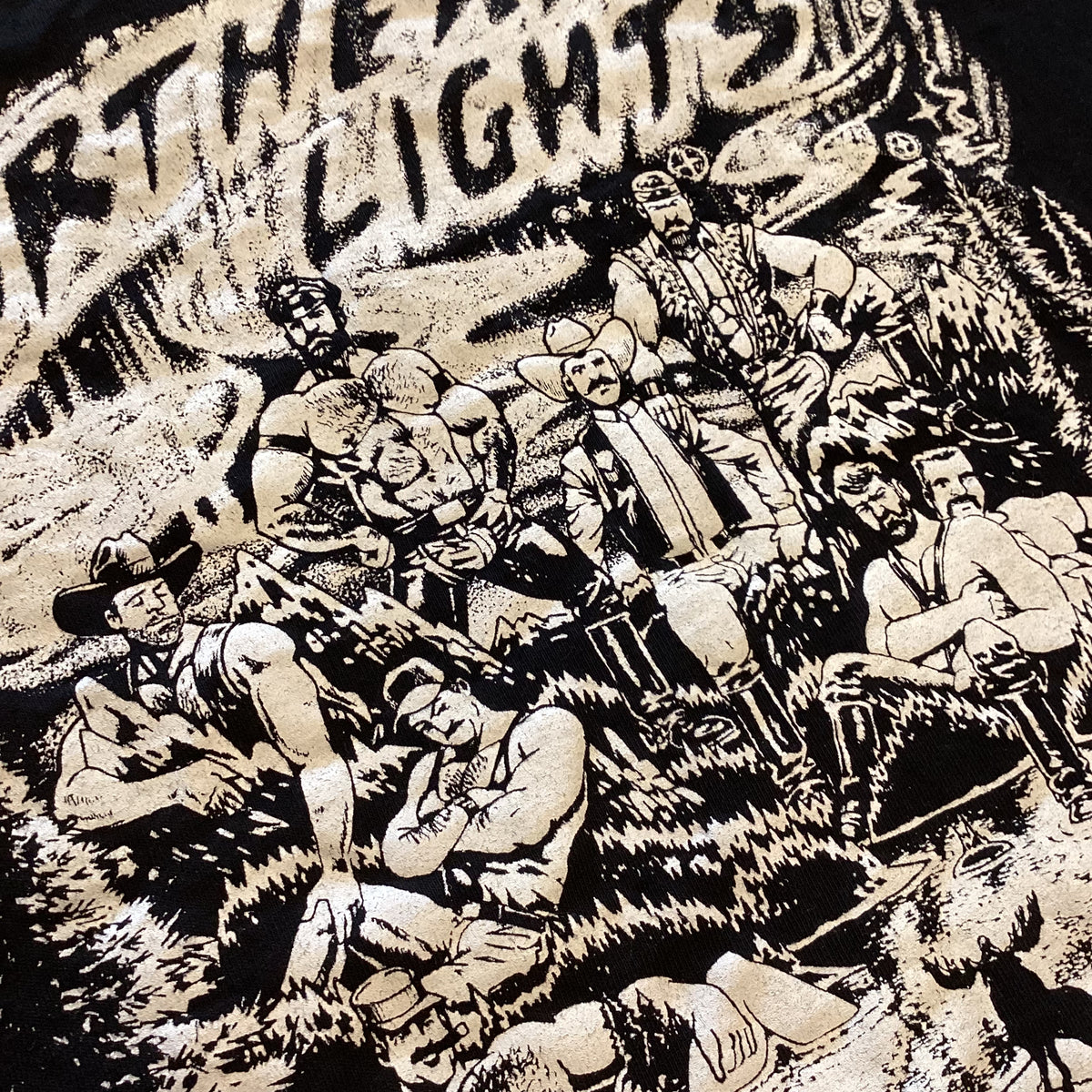 Vintage Northern Lights &quot;DaDe/URSUS&quot; Masculine Art &#39;95 T-Shirt