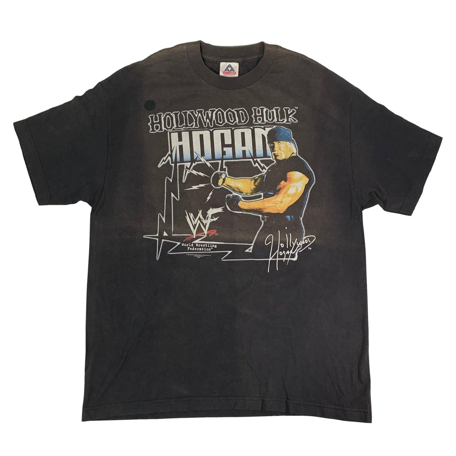 Vintage Hollywood Hulk Hogan "WWF" T-Shirt - jointcustodydc