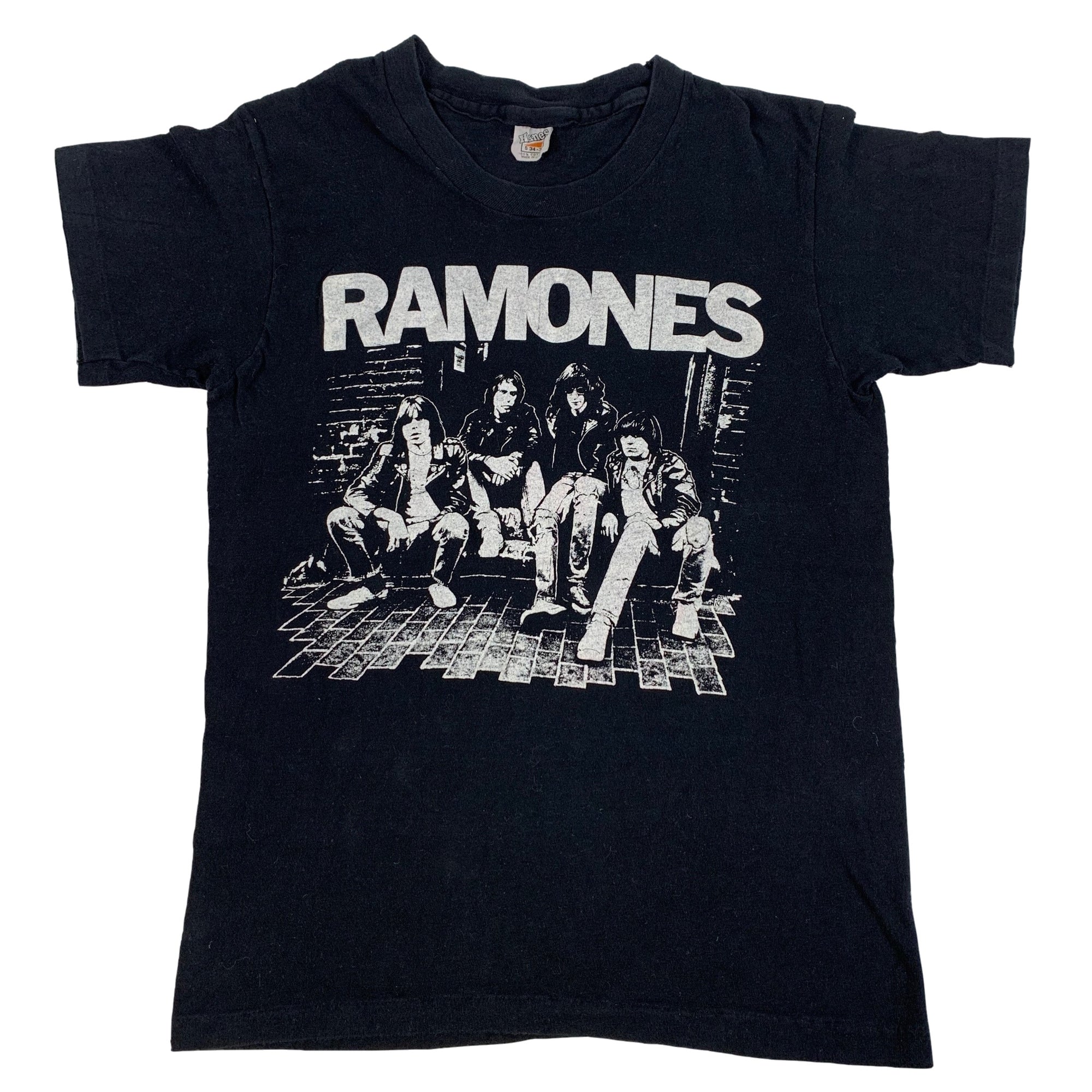 Vintage Ramones "Group Photo" T-Shirt - jointcustodydc