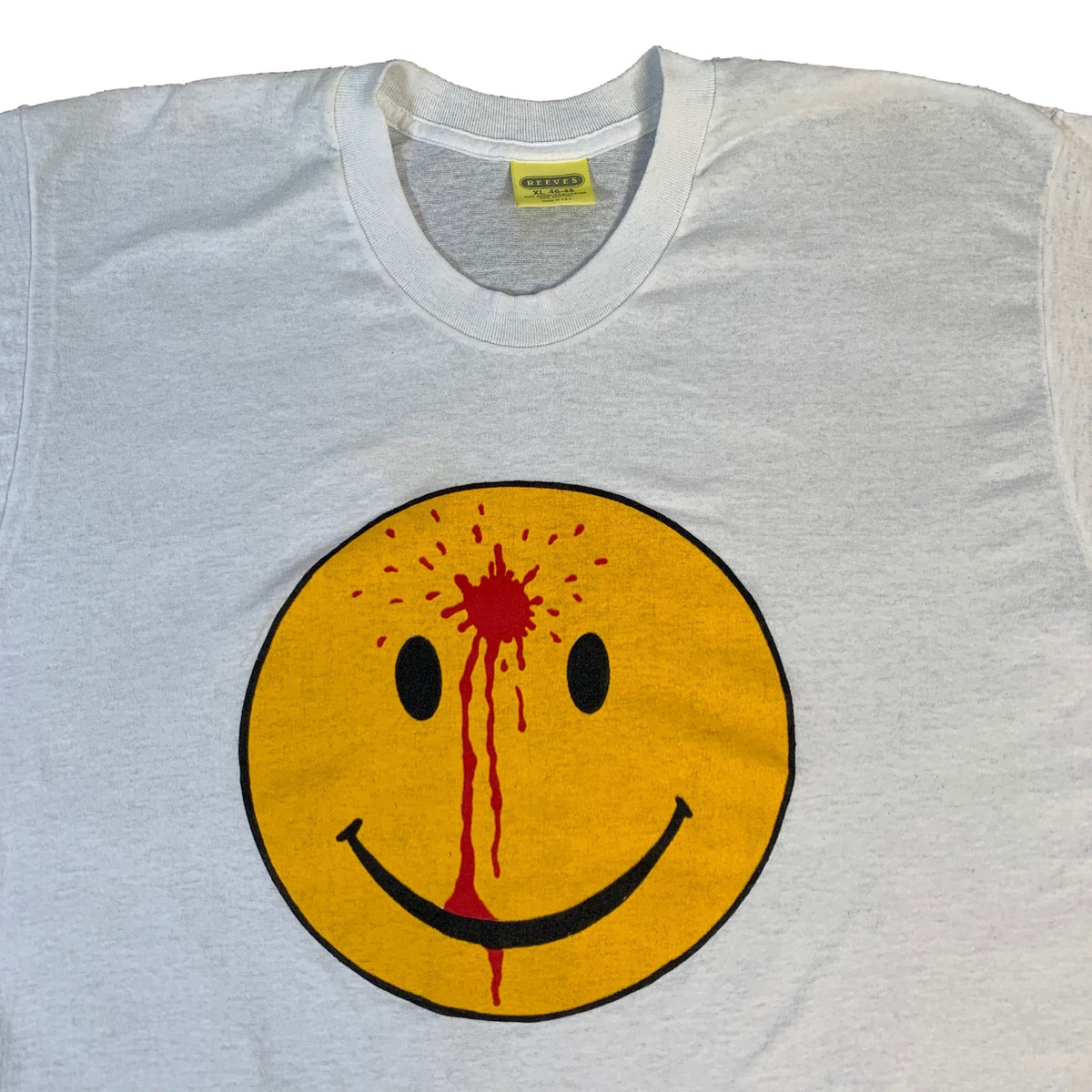 Vintage Watchmen &quot;The Button&quot; T-Shirt - jointcustodydc