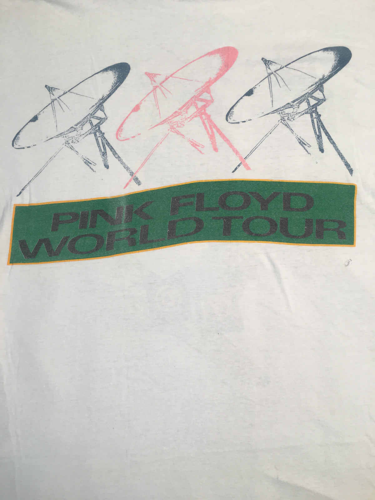 Vintage Pink Floyd &quot;World Tour 87&quot; T-Shirt - jointcustodydc