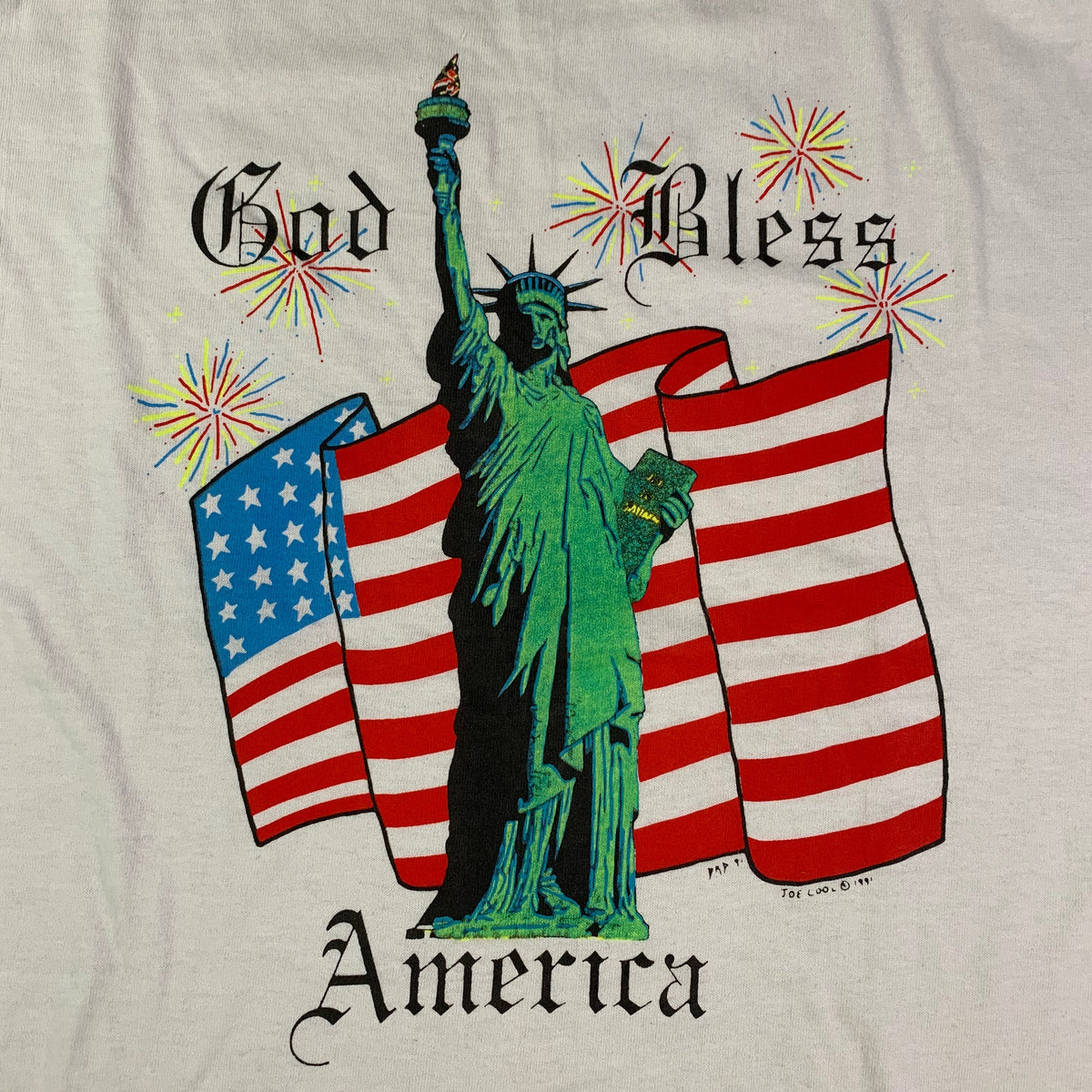 Vintage Statue Of Liberty &quot;God Bless America&quot; T-Shirt - jointcustodydc