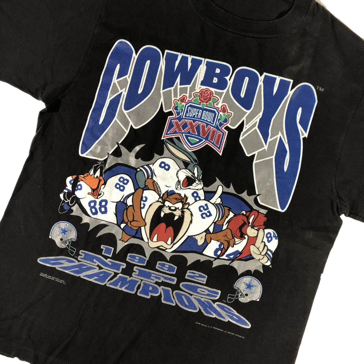 Vintage Dallas Cowboys &quot;Superbowl XXVII NFC Champions Looney Tunes&quot; T-Shirt - jointcustodydc