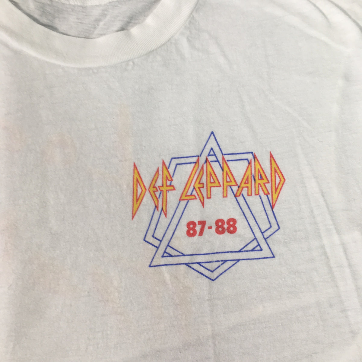 Vintage Def Leppard &quot;Local Hysteria&quot; T-shirt - jointcustodydc