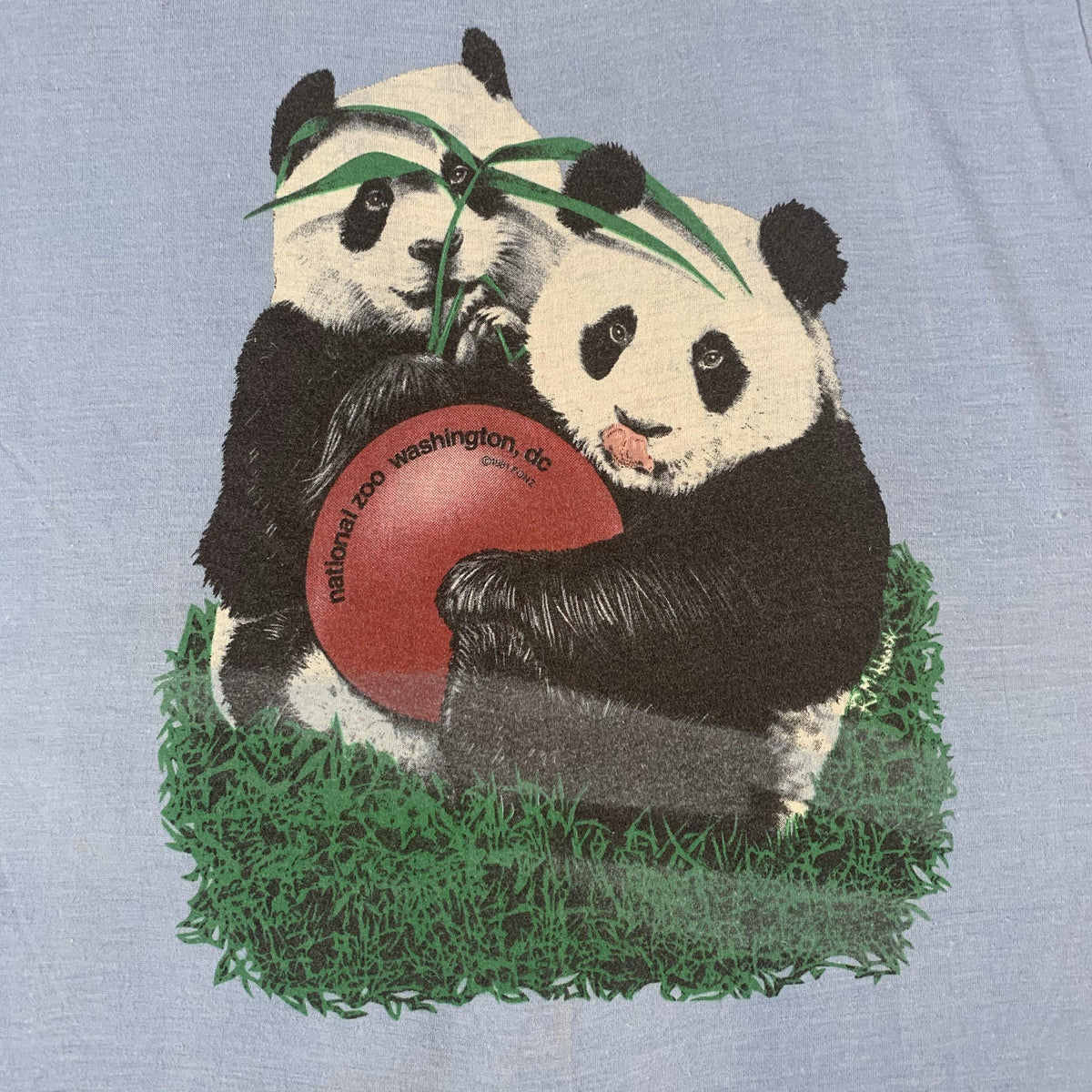 Vintage original Washington D.C. Smithsonian National Zoo Panda T-Shirt detail