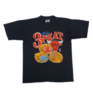 Chicago Bulls 3 PEAT T-Shirt (XL) – Pick Six Vintage