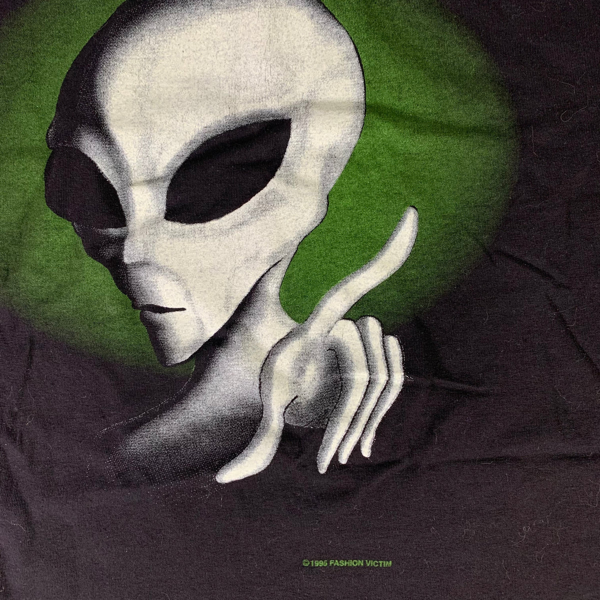 Vintage Alien &quot;Fashion Victim&quot; T-Shirt