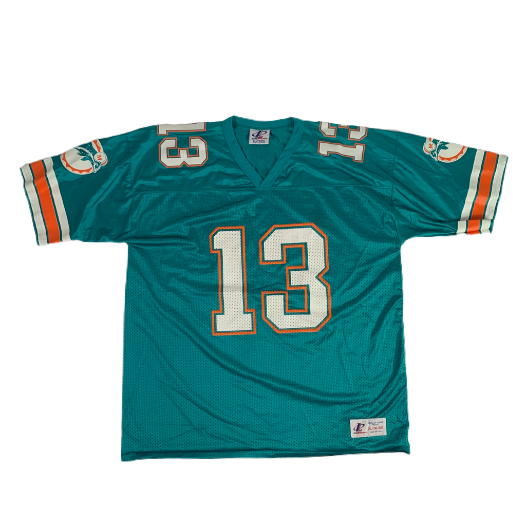 Miami Dolphins - Pen to paper in the Marino jersey! ✍️