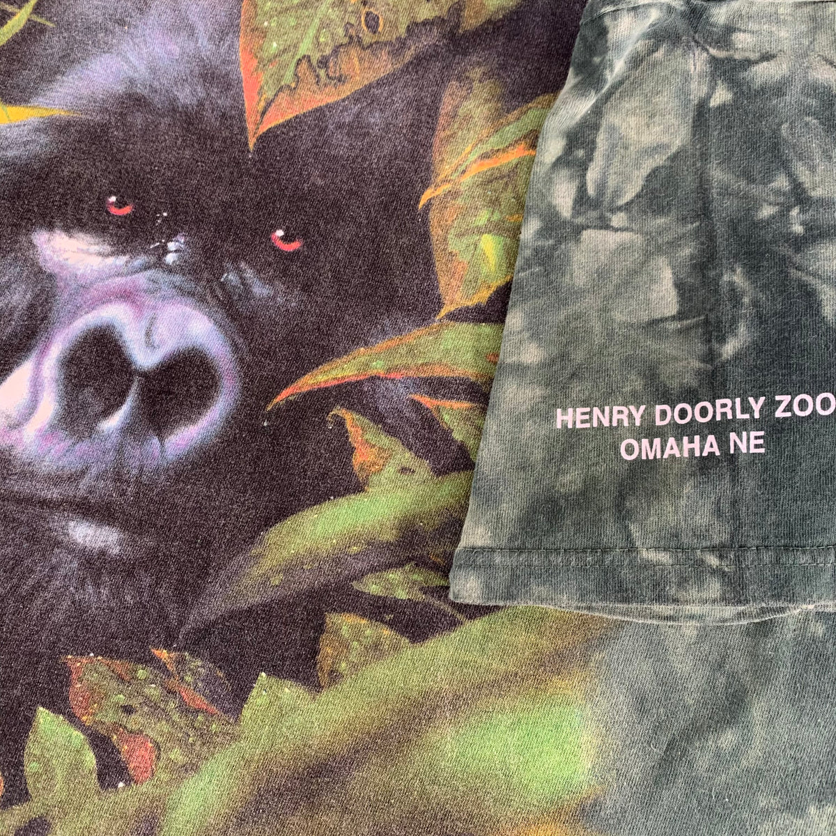 Vintage Henry Doorly Zoo &quot;Gorilla&quot; T-Shirt